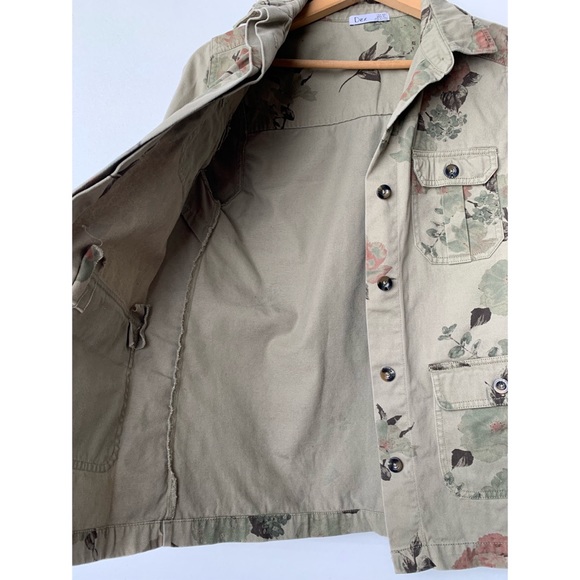 COPY - XS, DEX, sage and floral utility jacket - Picture 6 of 16